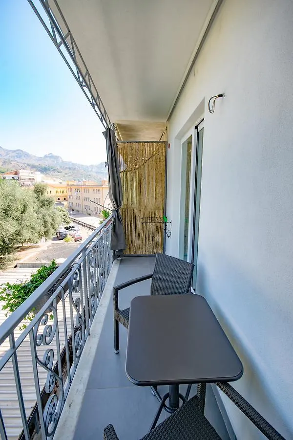 Namuri Rooms Giardini-Naxos Nocleg ze śniadaniem
