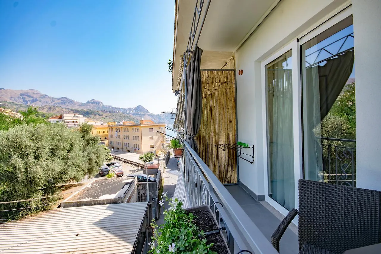 Namuri Rooms Giardini-Naxos