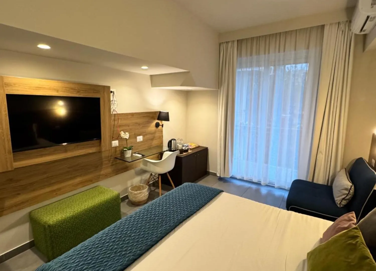 Namuri Rooms Giardini-Naxos Couette-café