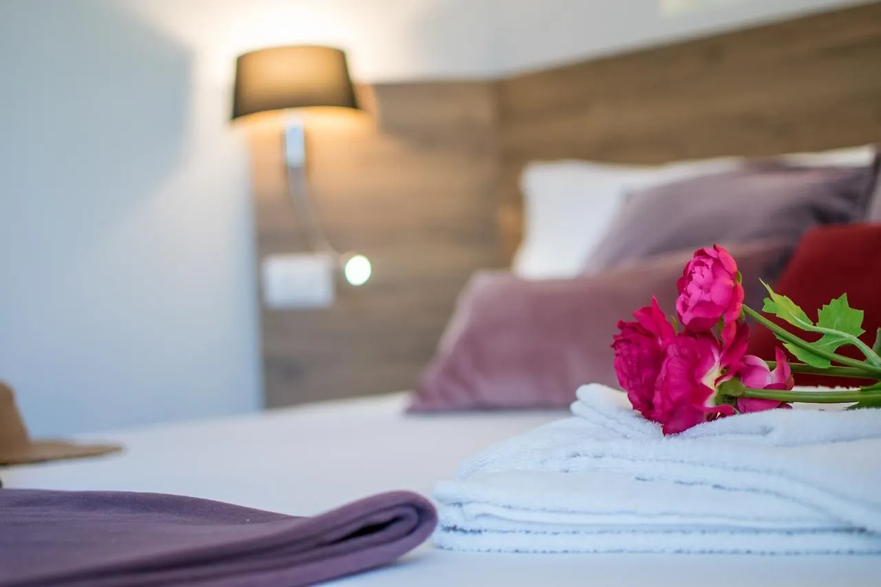 Couette-café Namuri Rooms Giardini-Naxos