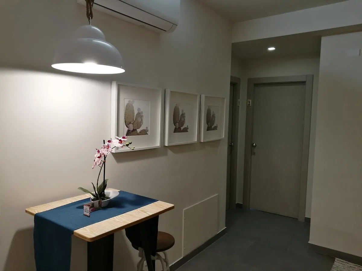 Couette-café Namuri Rooms Giardini-Naxos